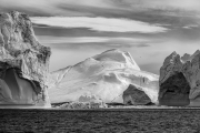 large icebergs, Ilulissat