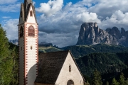 St. Jakob ( Langkofel in the background)